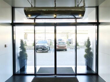 Тепломаш КЭВ-110П6131W водяная тепловая завеса (нерж. сталь) — Умный климат - Красноярск